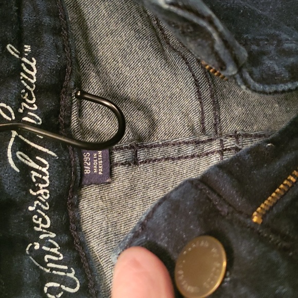 Universal Threads Skinny Jeans - Picture 4 of 6